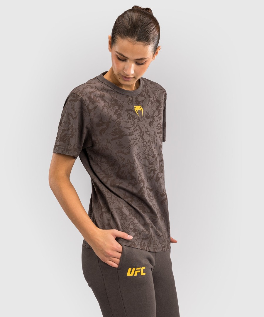 ufc fusion by venum fight week damen kurzarm-baumwoll-t-shirt – erdbraun