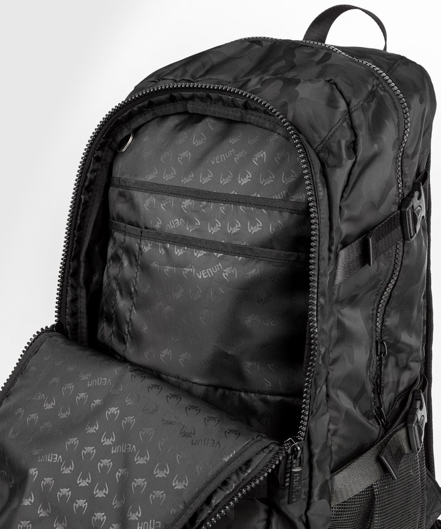 venum challenger pro rucksack - schwarzdunkeltarn