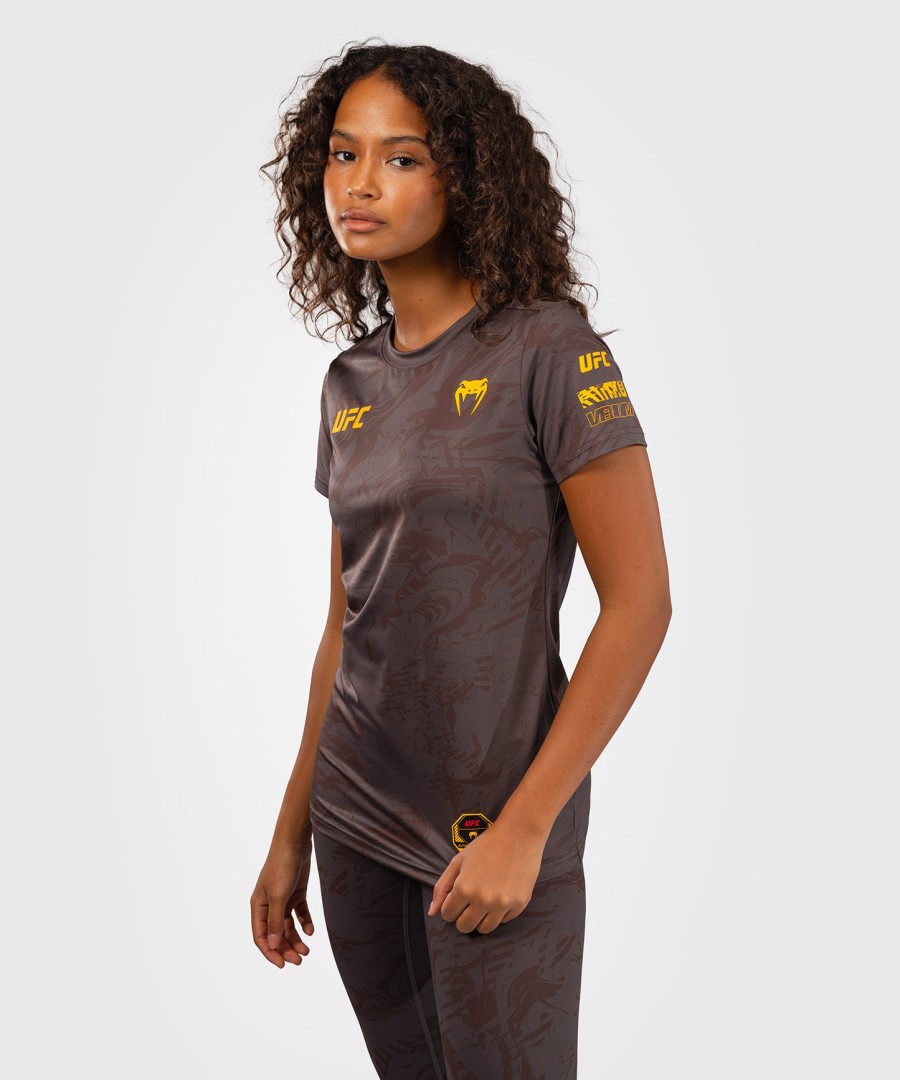 ufc fusion by venum fight week damen dry-tech t-shirt – erdbraun