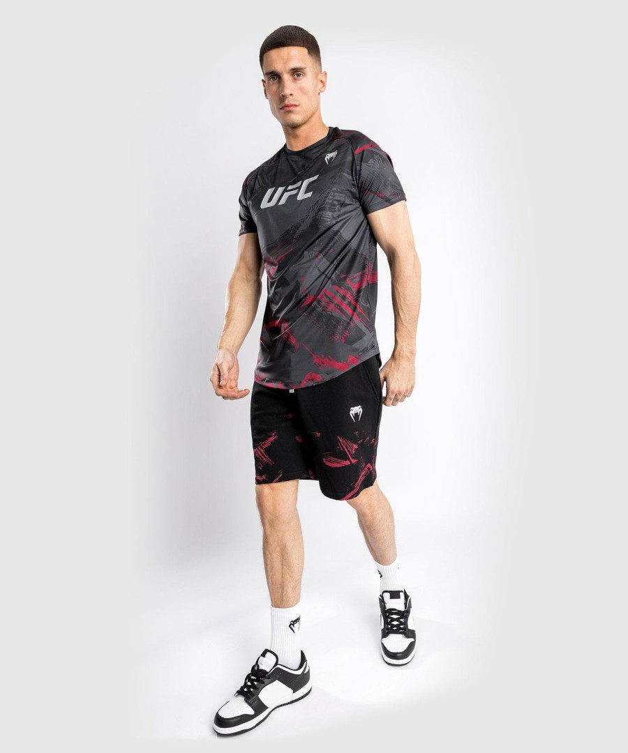 ufc venum authentic fight week 2.0 herren dry tech t-shirt – schwarz