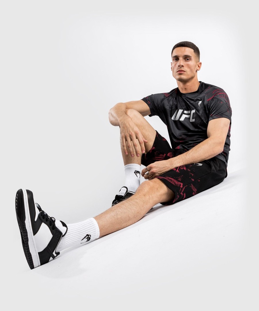ufc venum authentic fight week 2.0 herren dry tech t-shirt – schwarz