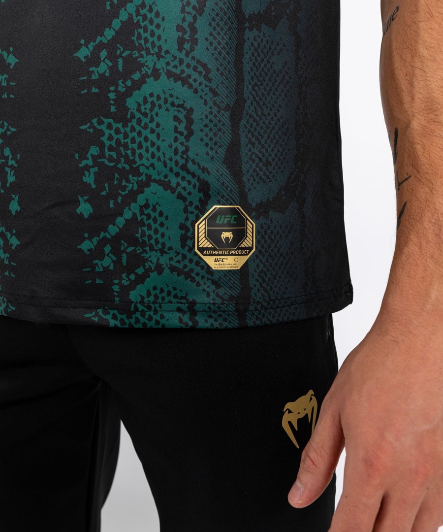 ufc adrenaline by venum authentic fight night herren-trikot – smaragd-edition – grünschwarzgold