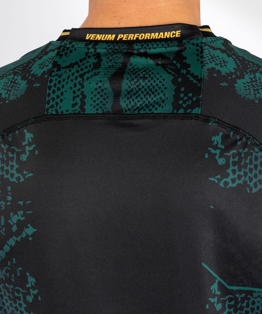 ufc adrenaline by venum authentic fight night herren-trikot – smaragd-edition – grünschwarzgold