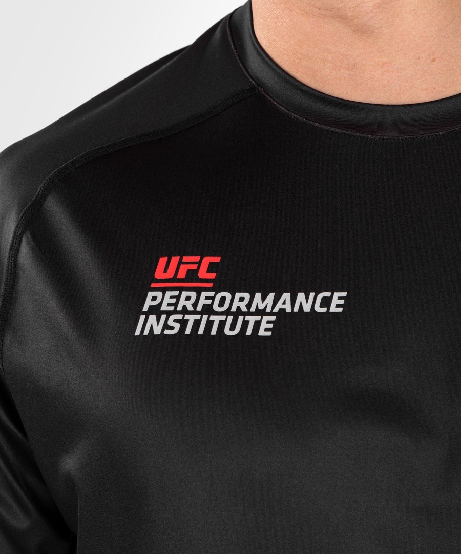 ufc venum performance institute 2.0 herren dry-tech shirt – schwarzrot