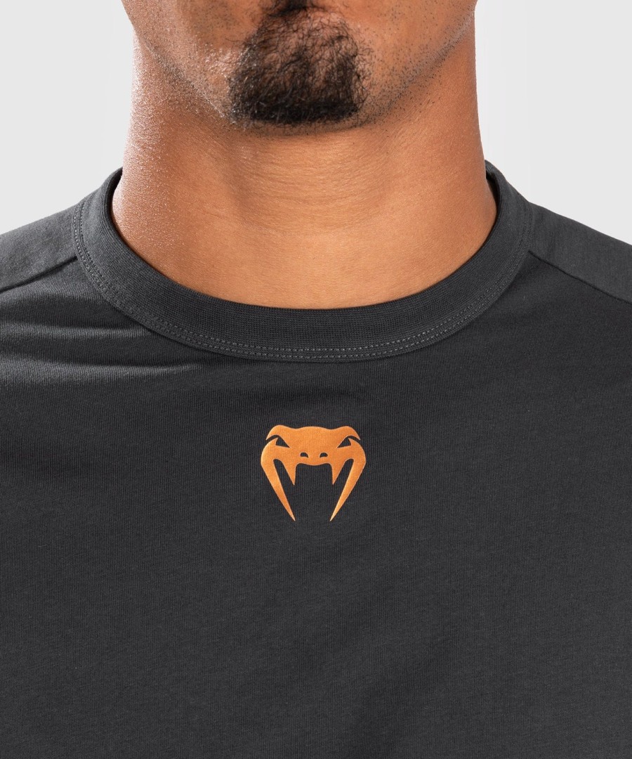 ufc adrenaline by venum fight week herren langarmshirt – anthrazitgrau
