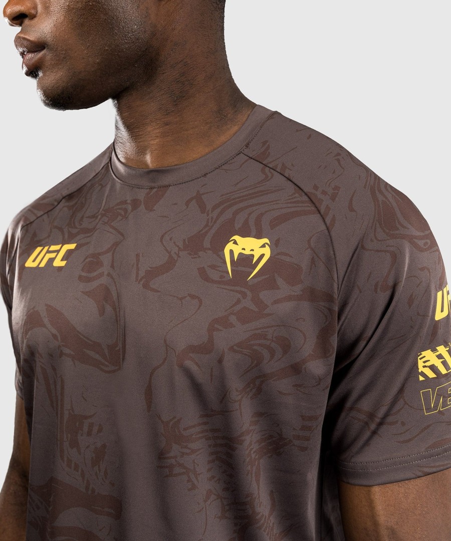 ufc fusion by venum fight week herren dry-tech t-shirt – erdbraun
