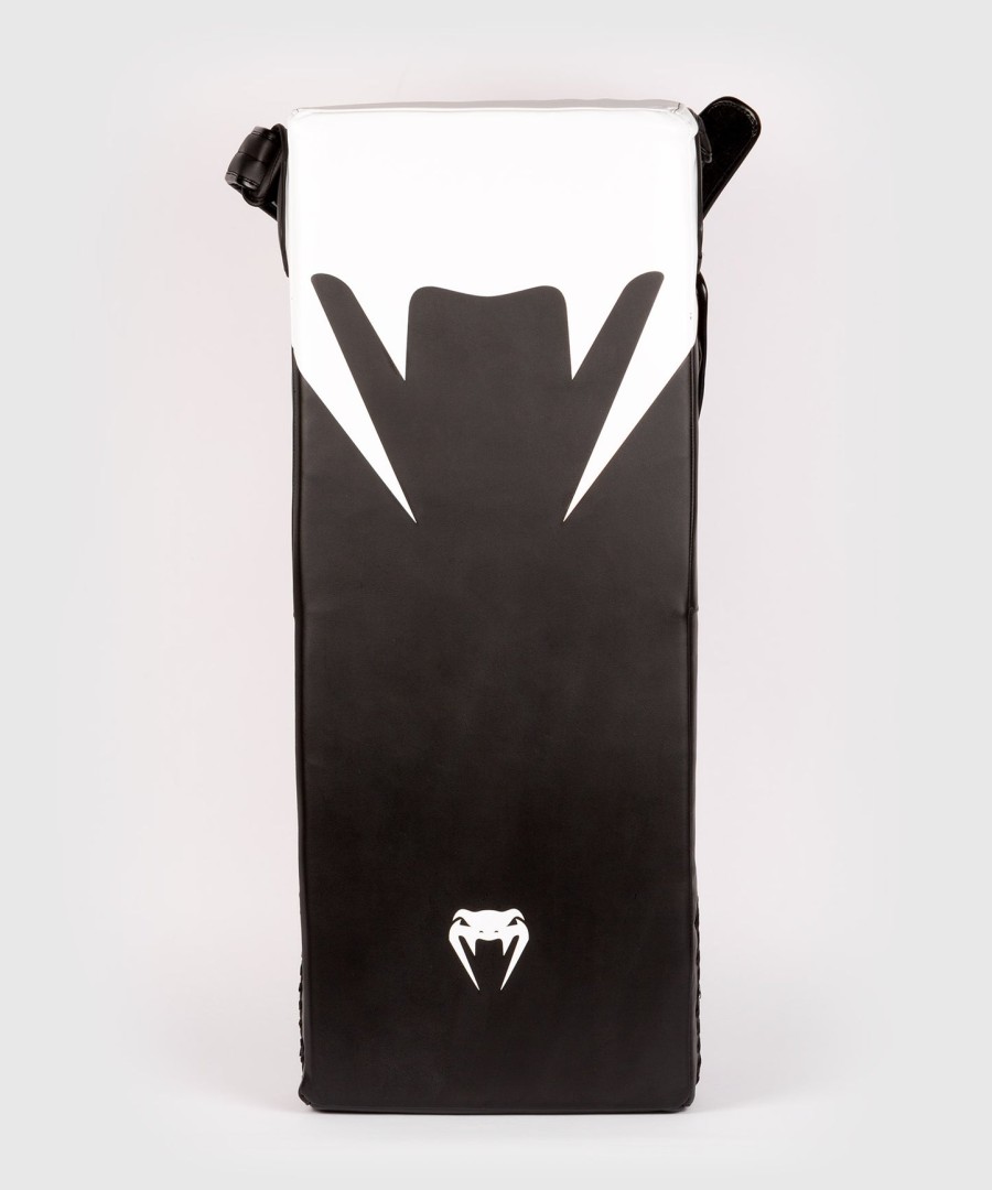 venum satchel kick shield - schwarzweiß