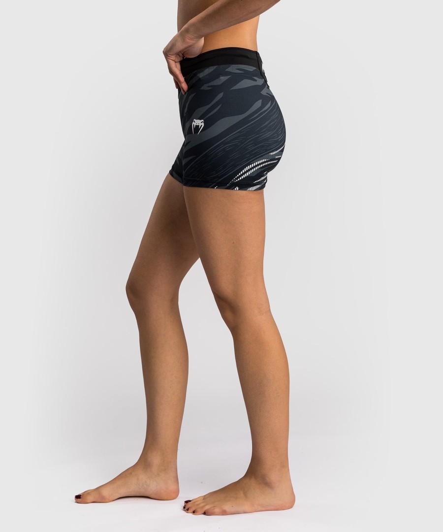 ufc fusion by venum authentic fight night damen vale tudo short – kurze passform – schwarz