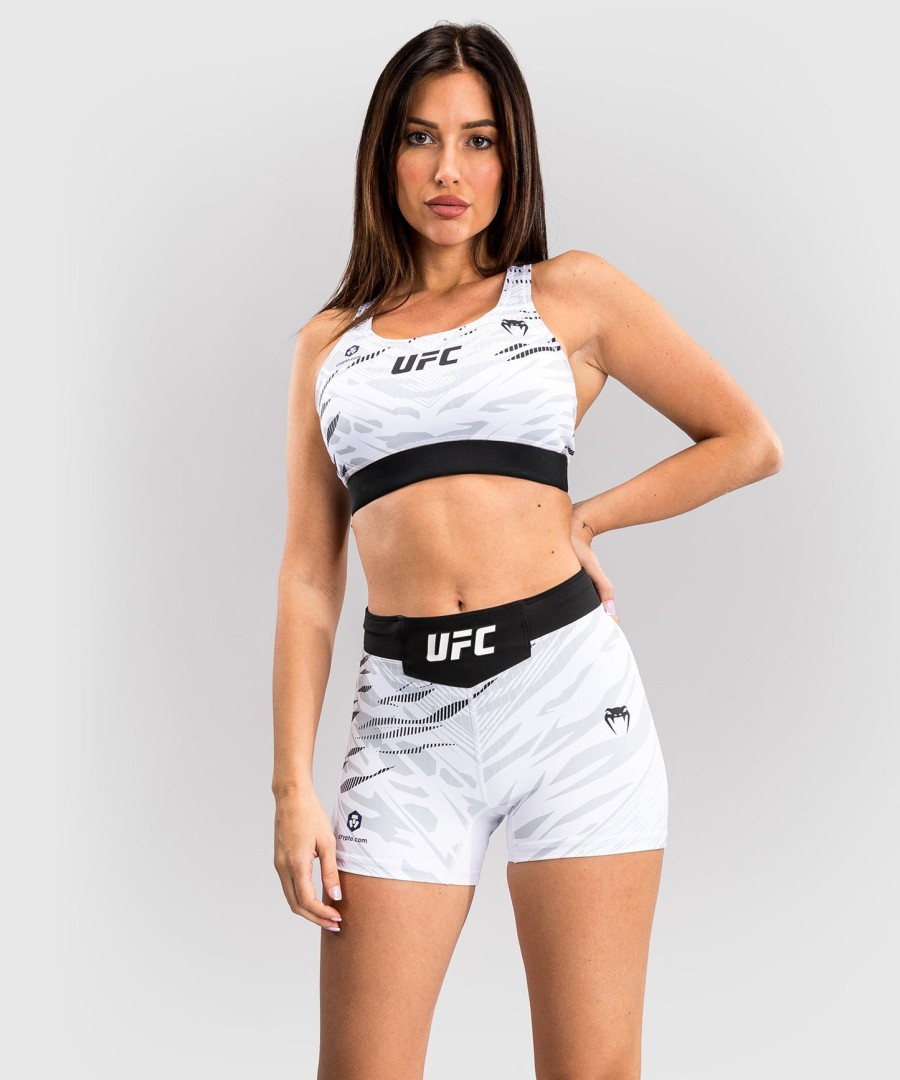 ufc fusion by venum authentic fight night damen vale tudo short – kurze passform – weiß