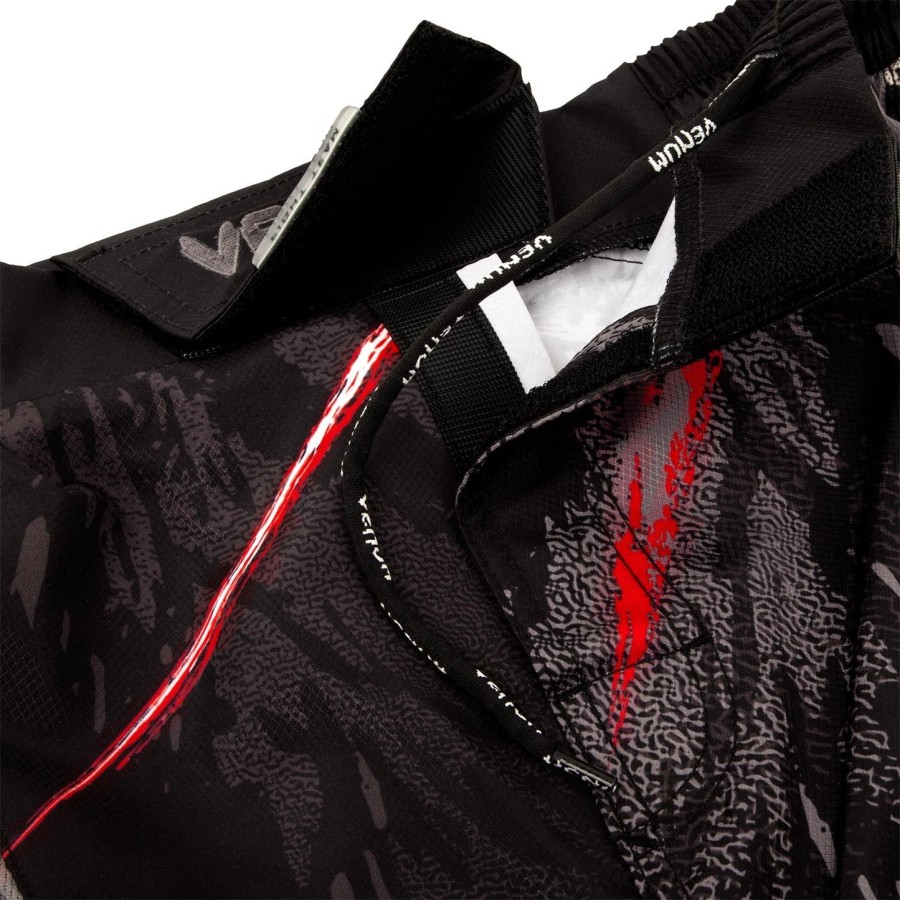 venum grizzli fightshorts - schwarzweiß