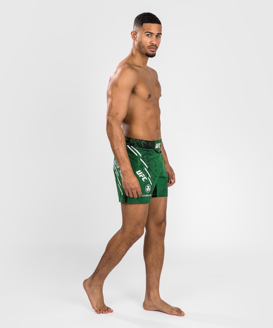 ufc adrenaline by venum personalisierte authentic fight night herren-kampfshorts – kurze passform – grün