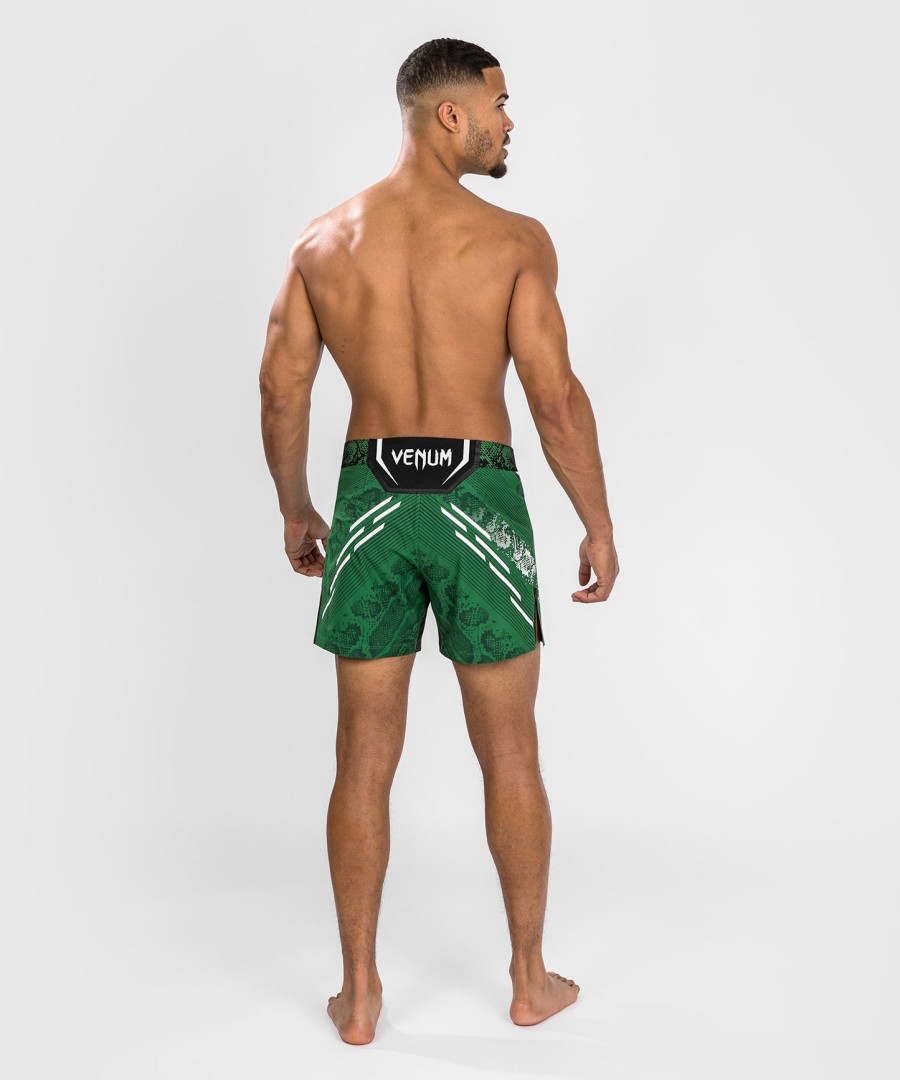 ufc adrenaline by venum personalisierte authentic fight night herren-kampfshorts – kurze passform – grün