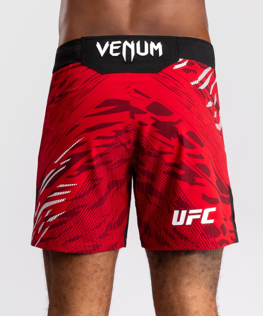 ufc fusion by venum authentic fight night herren-kampfshorts – kurze passform – rot