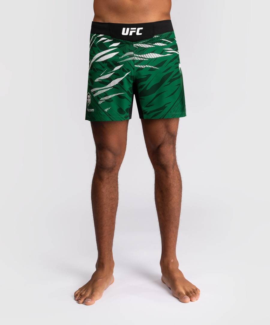 ufc fusion by venum authentic fight night herren-kampfshorts – kurze passform – grün