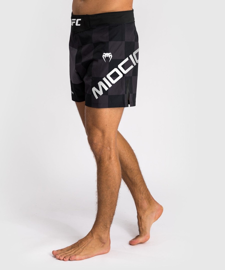 ufc-herren-kampfshorts von venum black stipe miocic unrivaled by venum black stipe miocic
