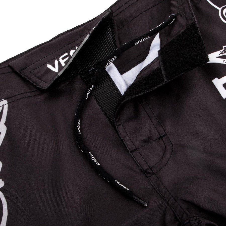 venum born to fight kinder-kampfshorts – schwarzweiß