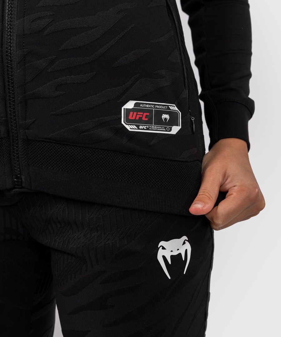 ufc fusion by venum authentic fight night damen-einlaufhoodie – schwarz