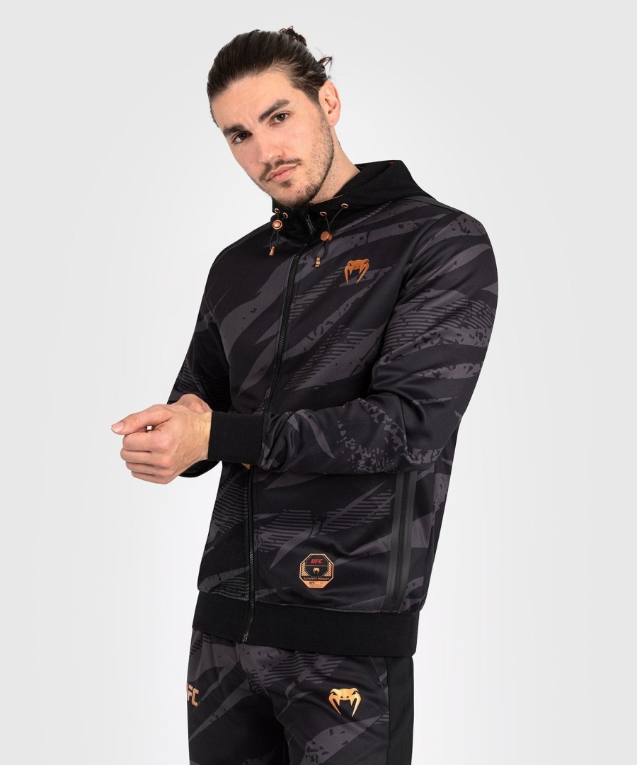 ufc adrenaline by venum fight week herren-kapuzenjacke mit reißverschluss – urban camo