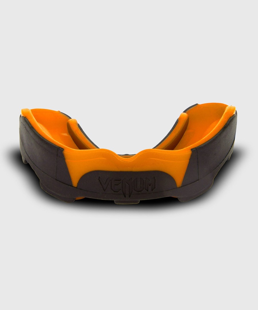 venum predator mundschutz