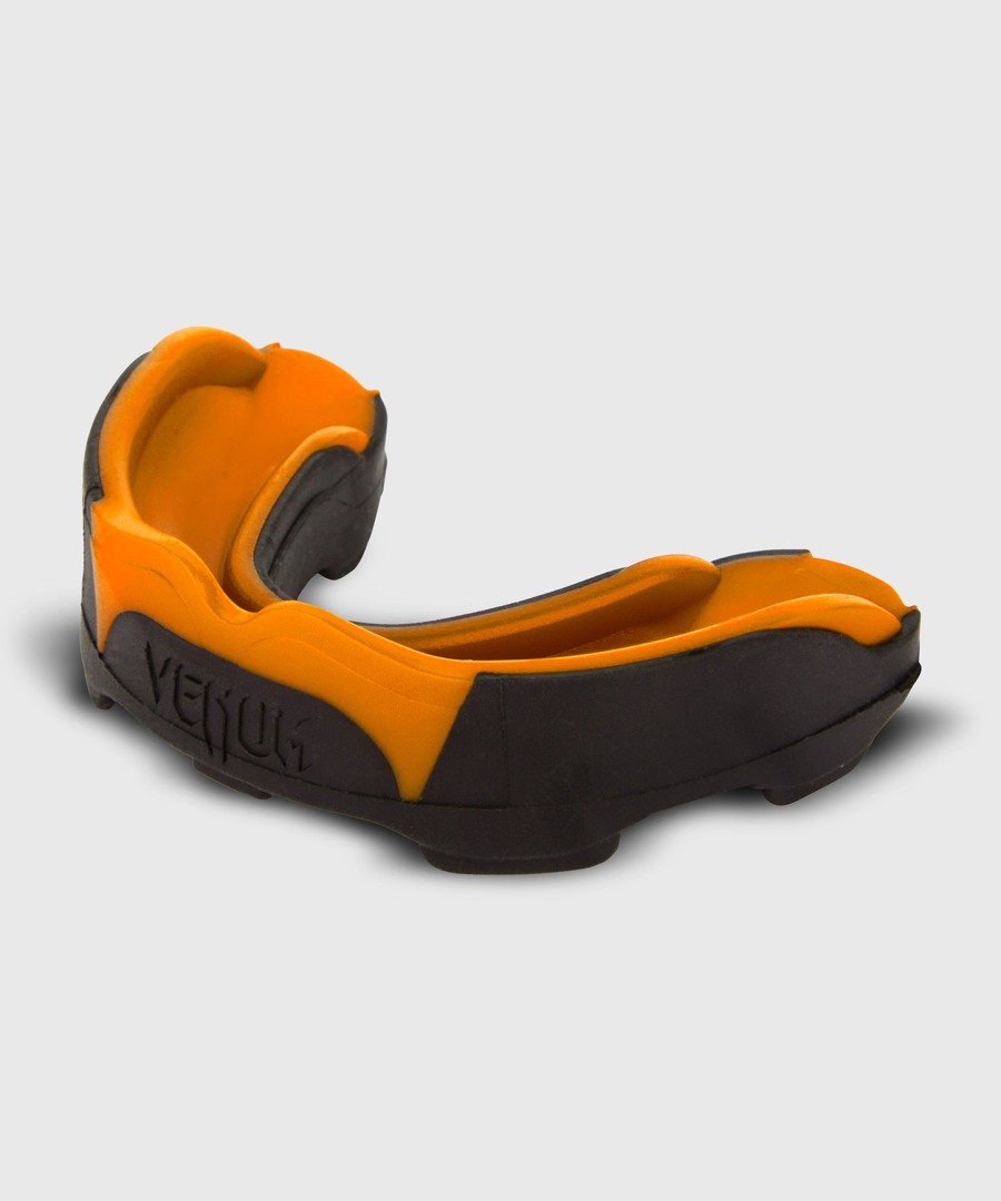 venum predator mundschutz
