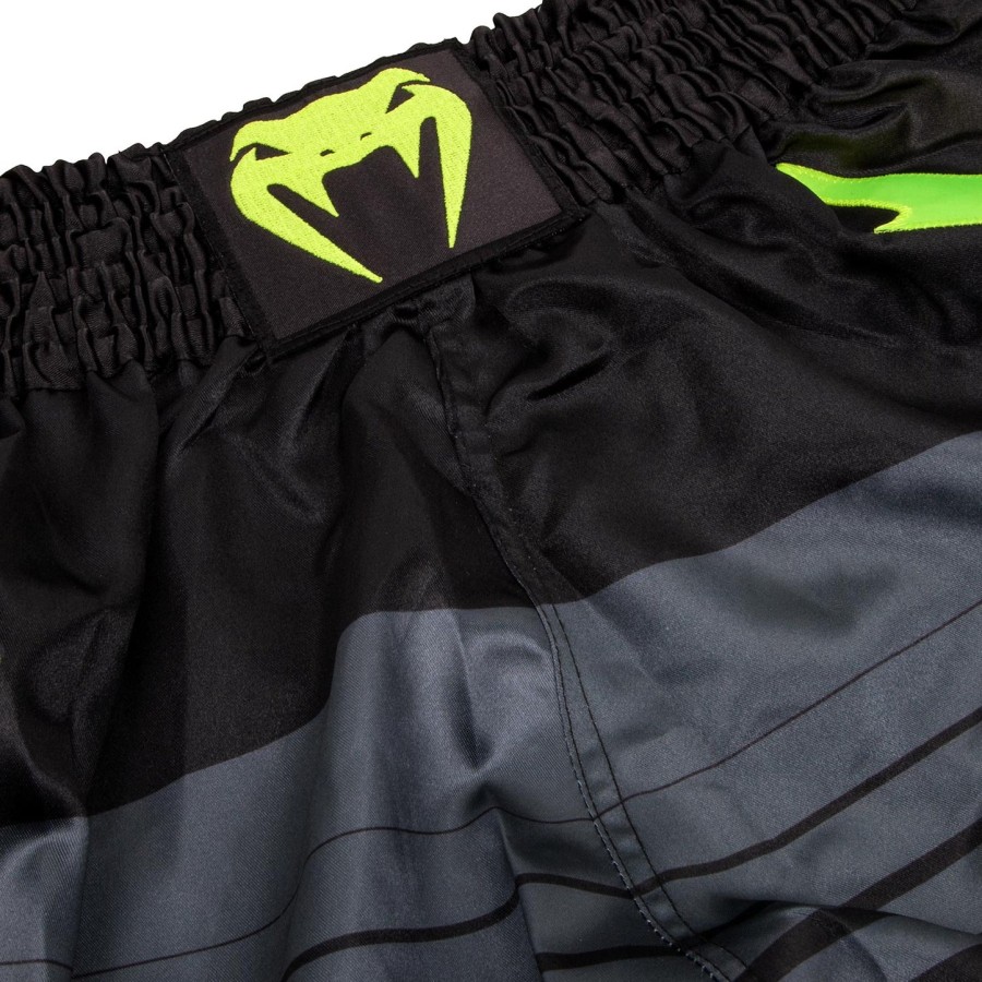 venum sharp 3.0 muay thai shorts