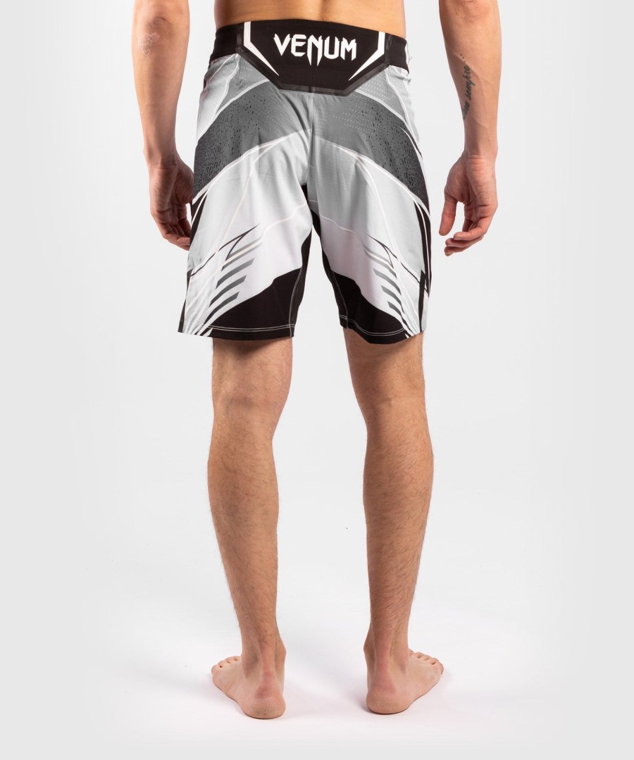 ufc venum authentic fight night herrenshorts – lange passform – weiß