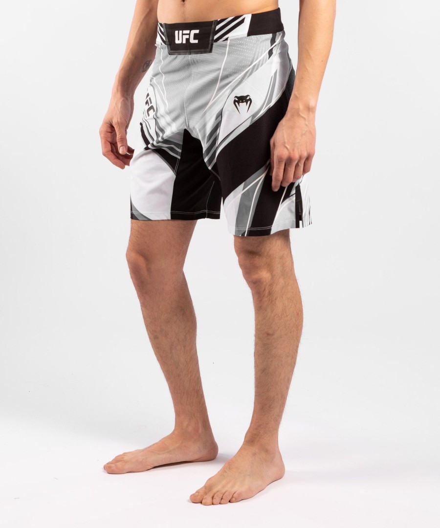 ufc venum authentic fight night herrenshorts – lange passform – weiß