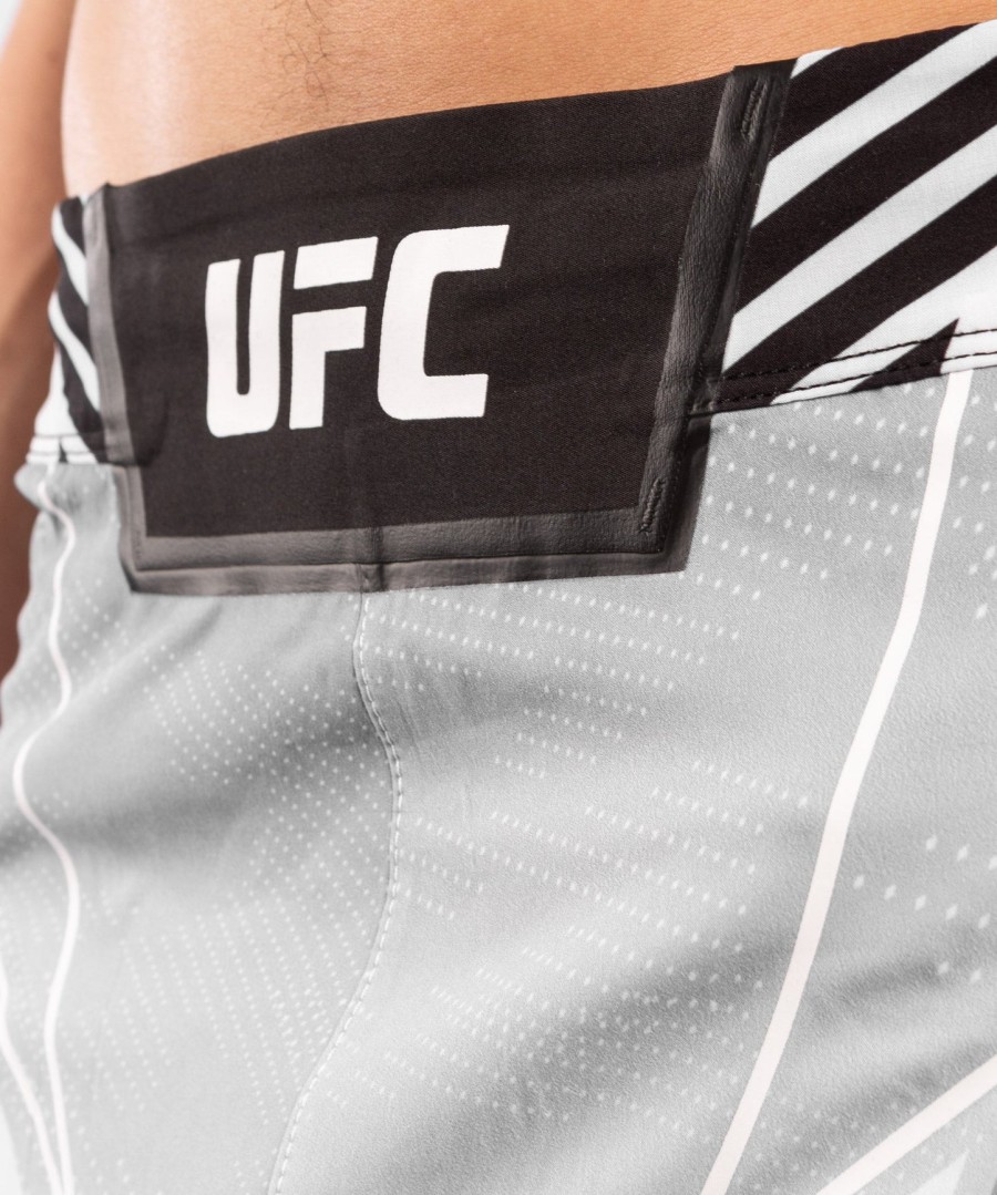 ufc venum authentic fight night herrenshorts – lange passform – weiß